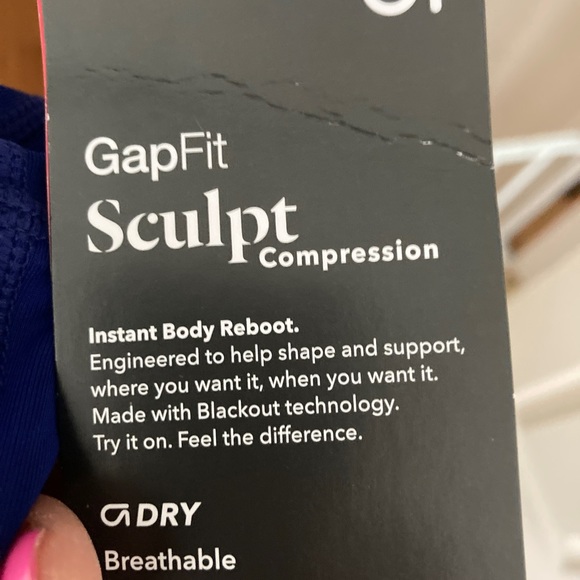 NWT Gapfit sculpt compression high rise leggings - Picture 8 of 17